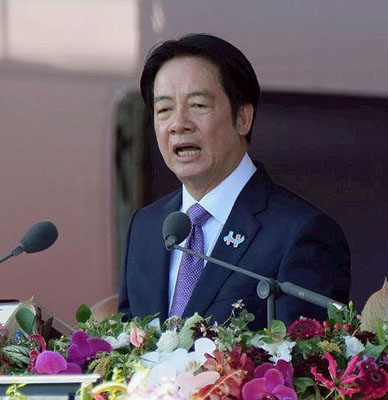 写真：台湾の双十節祝賀式典で演説する頼清徳総統＝１０日、台北（共同）