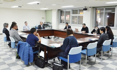 写真：室蘭市ＰＴＡ連合会と市教委が教員盗撮問題で話し合った意見交換会