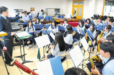 写真：本番に向け練習を重ねる北海道大谷室蘭高校吹奏楽部