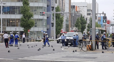 写真：歩行者と車が絡む事故があった現場付近＝１５日午前９時３３分、名古屋市中村区