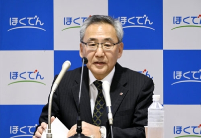 写真:記者会見する北電の斎藤晋社長=31日午後、札幌市