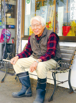 写真:創業110年超の米穀店を守り続ける白川さん