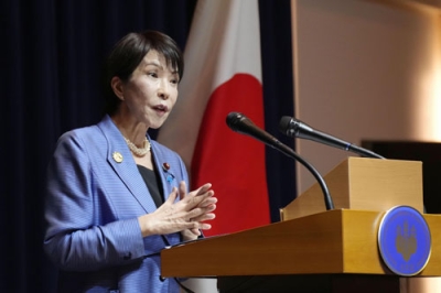 写真：ＡＰＥＣ首脳会議閉幕後、韓国・慶州で記者会見する高市首相＝１日（共同）