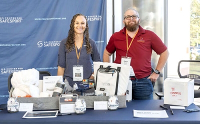 写真:競技団体を集めて実施された米国セーフスポーツ・センターの合同サミット(共同)