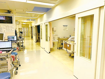 写真:製鉄記念室蘭病院のICUと札医大病院を遠隔でつないで支援する(提供写真)