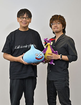 写真：堀井雄二さん（左）と早坂将昭さん＝東京都渋谷区