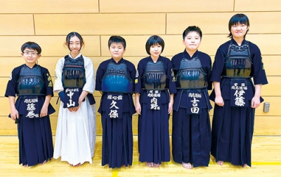 写真：全道大会へ気合が入る室蘭市の剣士たち