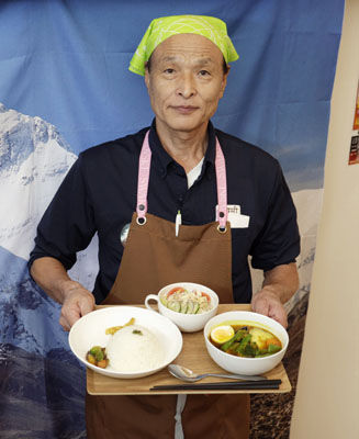 写真：宮城県気仙沼市で「ＫａｎａＫａｎａ」を営む内海正義さん