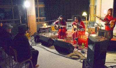 写真：トークでも盛り上がったＮＯＶＩＣＥＲＯのステージ