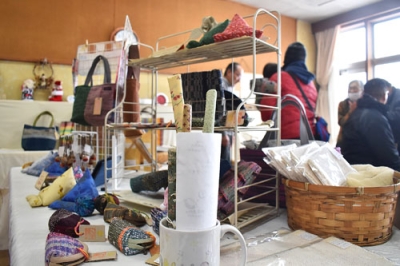 写真:利用者のぬくもりある物入れやふきん