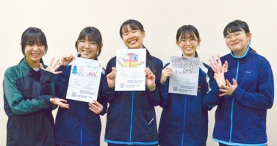 写真：多くの来場を呼びかける合唱チーム部員たち