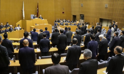 写真：非核三原則の堅持を政府に求める意見書を可決した広島県議会の本会議＝２２日午前