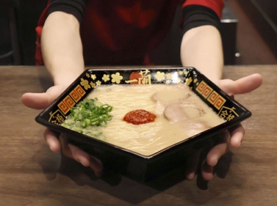 写真：ラーメン店「一蘭」太宰府参道店の限定商品「合格ラーメン」