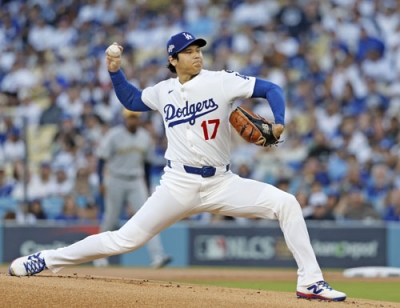 写真：１０月１７日、ブルワーズとのリーグ優勝決定シリーズ第４戦に先発したドジャースの大谷翔平＝ロサンゼルス（共同）