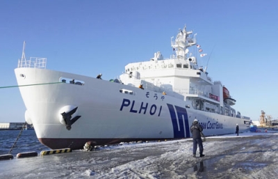 写真：釧路港に初入港した新型の巡視船「そうや」＝２８日午後