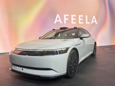 写真：ソニー・ホンダモビリティが公開した「ＡＦＥＥＬＡ１」の先行量産車＝５日、米ラスベガス（共同）