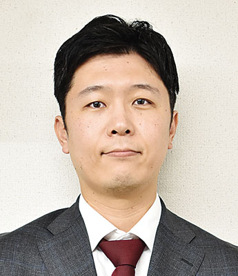 写真：あさみず・たけふみ　２０２３年入会。東京理科大学卒業。浅水建設取締役。趣味は読書。理事長就任に当たりまちづくり関係の本も好む。伊達市出身。３６歳。