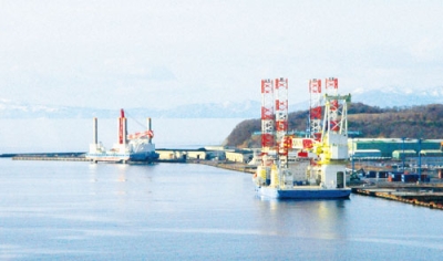 写真：洋上風力の総合拠点港として期待が高まる室蘭港