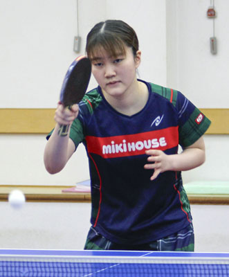 写真:シングルスでの五輪出場を目指す卓球女子の大藤沙月