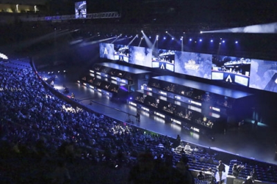 写真：札幌市で開幕したｅスポーツ世界大会＝１５日午後、大和ハウスプレミストドーム