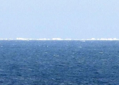 写真：紋別市の展望施設「オホーツクタワー」から観測された流氷＝２５日午後（市提供）