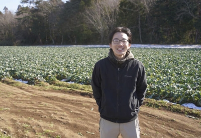 写真：古里にＵターンし、ブロッコリー栽培に取り組む吉田一貴さん＝福島県南相馬市小高区