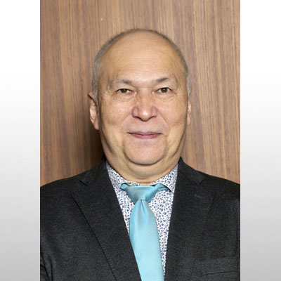 写真：モーリー・ロバートソンさん