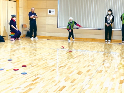 写真：ディスコンを楽しむ参加者（提供写真）