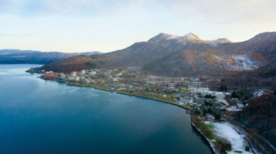 写真：総務相が宿泊税の新設に同意した洞爺湖町の洞爺湖温泉街