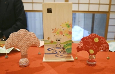 写真：金沢の伝統工芸の作家らが手がけた「投扇興」の道具