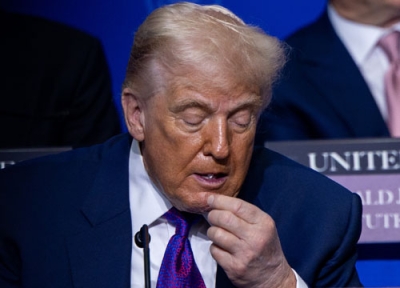 写真：ガザ暫定統治機関「平和評議会」の初会合で発言するトランプ米大統領＝１９日、ワシントン（ゲッティ＝共同）