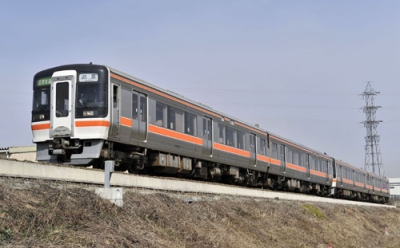 写真:気動車「キハ75形」(JR東海提供)