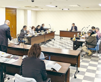 写真:2026年度の国保特別会計予算案などが報告された協議会