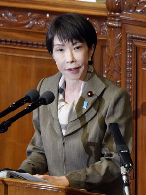 写真：衆院本会議で、中道改革連合の小川代表の代表質問に答弁する高市首相＝２４日午後