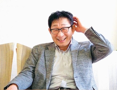 写真:「気軽にご相談を」とPRする木村誠志さん