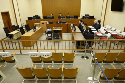 写真:知床半島沖の観光船沈没事故で、運航会社社長桂田精一被告の公判が行われた釧路地裁の法廷=2日午前