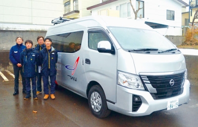 写真：長時間労働対策や業務効率化のため導入されているオフィスカー