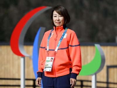 写真：ミラノ・コルティナ冬季パラリンピックの日本選手団に同行する公認心理師・臨床心理士の関口邦子さん＝３日、イタリア・コルティナダンペッツォ