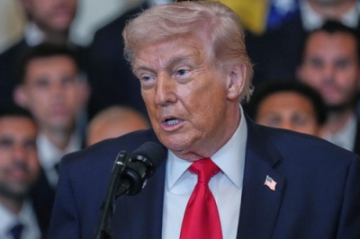 写真：５日、米ホワイトハウスでのイベントで発言するトランプ大統領（ＡＰ＝共同）