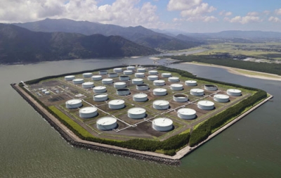 写真：鹿児島県の志布志国家石油備蓄基地＝２０２３年８月