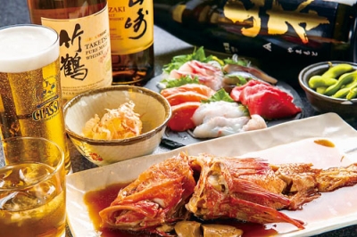 写真：ヤマサン渡辺商店の宴会プラン料理の一例