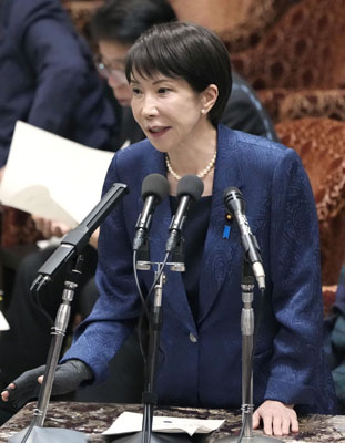 写真：衆院予算委の集中審議で答弁する高市首相＝１２日午後