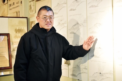 写真：「三松正夫記念館」２代目館長に就任した三松靖志さん