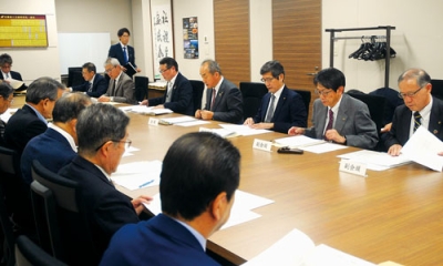 写真：２０２６年度事業計画案などを決めた室蘭商議所の常議員会