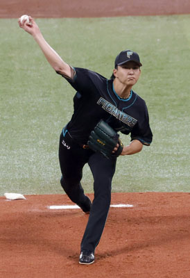 写真：４回無失点だった日本ハム先発の達＝エスコンフィールド