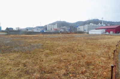 写真:宿泊施設の建設が計画されている蘭西地区の市有地